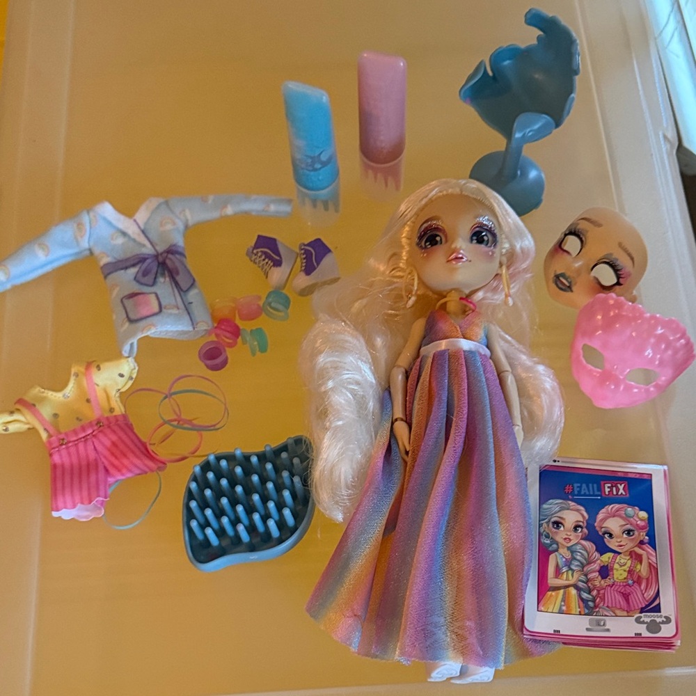 FailFix Doll with Accessories